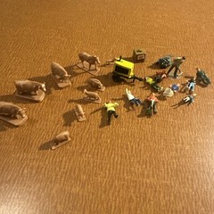 Vintage Miniature Scenary Animals And Tractor With 10 People For Model Train