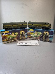 ATHEARN #7607 Pennsylvania Rail Road AB Diesel Set +++++ OB & Papers +++++