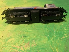 MEHANO HO 1306 LOCOMOTIVE DIESEL AMTRAK 5858 2 RAILS TRAIN (Running)