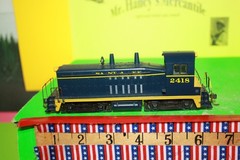 Two *Athearn Santa Fe Locomotives -#8517 Genesis & #2418 Powered Diesel Switcher
