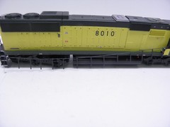 ATHEARN SD-60 CHICAGO & NORTHWESTERN #8010 – HO SCALE CHECKED & RUNS DCC PLUG