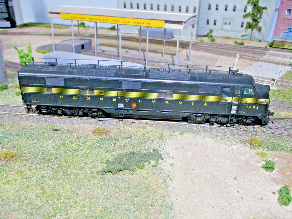 PRR 5851A EMD E7A BROADWAY LIMITED 753,BRUNSWWICK GREEN WITH ANTENNAS,DCC/SOUND