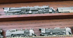 Franklin Mint Pewter “Greatest Trains of the World” Collection (25) Display Case