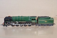 TRIANG HORNBY R861 BR GREEN 2-10-0 CLASS 9F LOCOMOTIVE 92220 EVENING STAR 1om