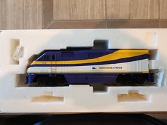 Athearn HO West Coat Express F59PHI, Control Car #102 & Coach Car #212 TESTED