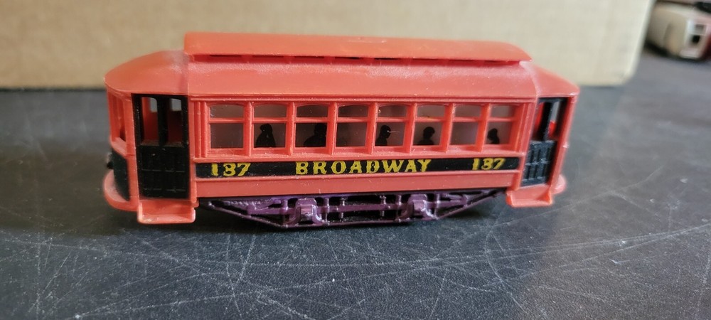 ENG 2F HO Locomotive ENGINE 137 Trestle Broadway wq8uy