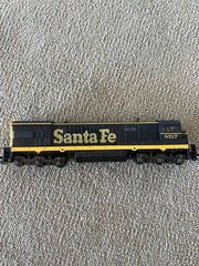 Athearn HO Santa Fe U33C Diesel Locomotive #8517 Powered Runs ATSF Original Box
