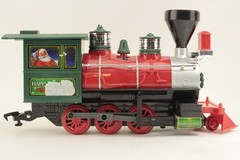 Scientific Toys G Scale Happy Holidays Express Battery Powered Locomotive