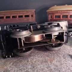 Bing 1012 0-4-0 Clockwork Steam Locomotive and Coal Tender With Cars And Track