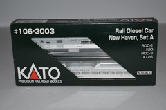 N Scale KATO 106-3003 Set of 2 New Haven Rail Diesel Cars C58218