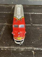NICE Santa Fe Red/ Silver Play Art Train Engine HO Scale Toy Railroad Locomotive