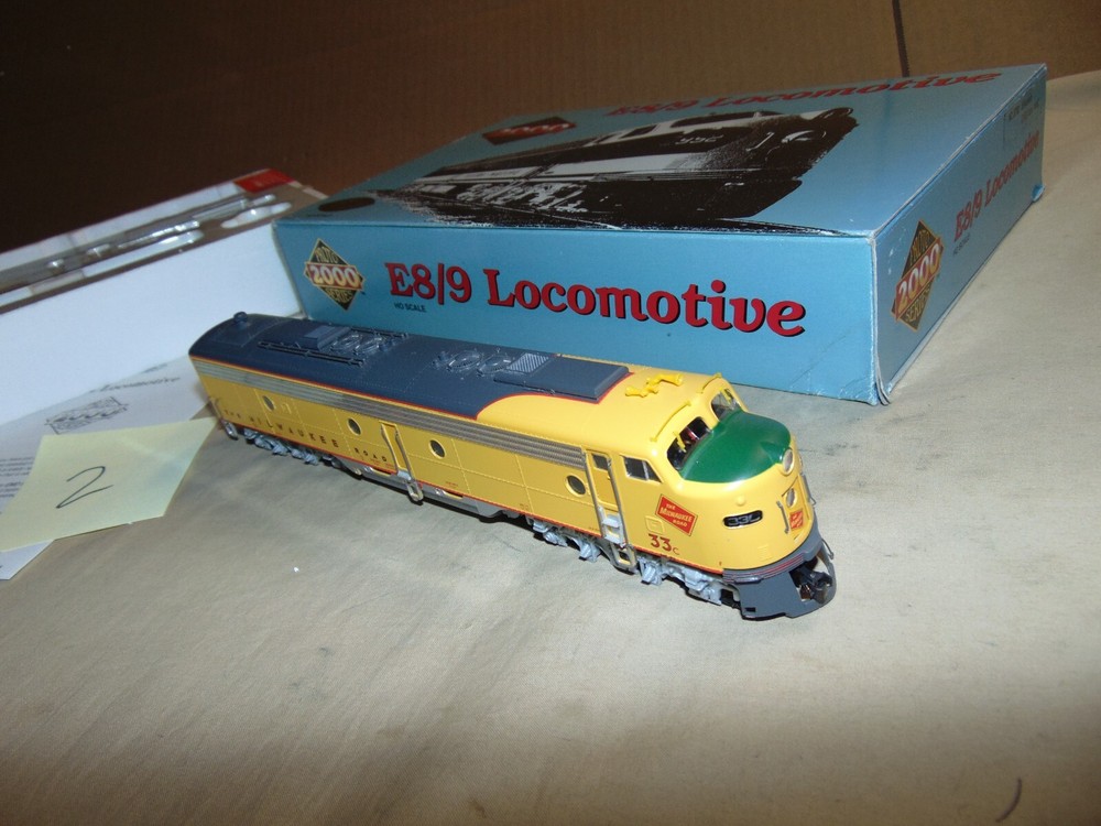 PROTO HO 8700 MILWAUKEE ROAD E8/9 DIESEL WITH DCC + BOX #2