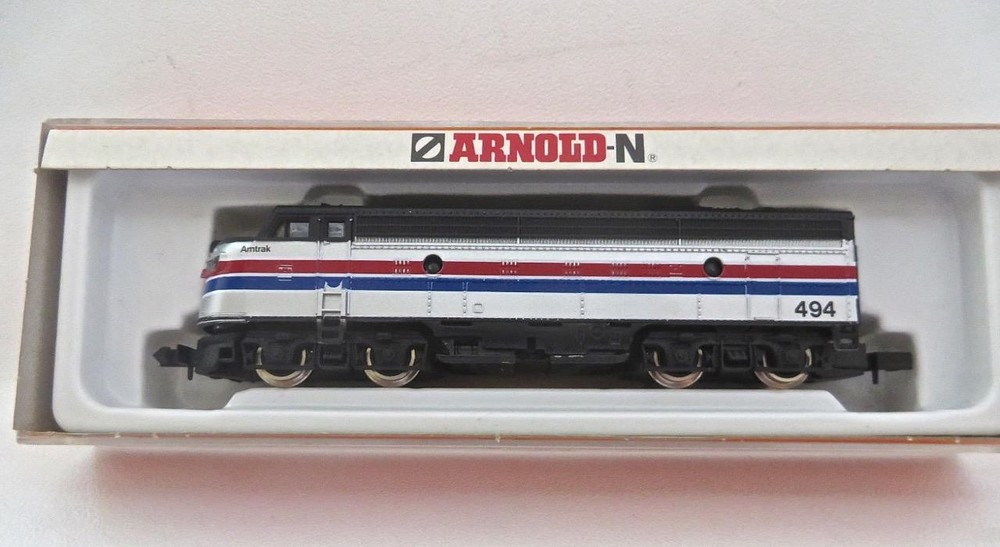 Arnold 5001 N Scale Amtrak EMD F40PH Cab 494 New Old Stock Tested