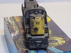 HO Kato 37701 ALCO RS-3 Diesel Locomotive #862 Northern Pacific Model Train Car