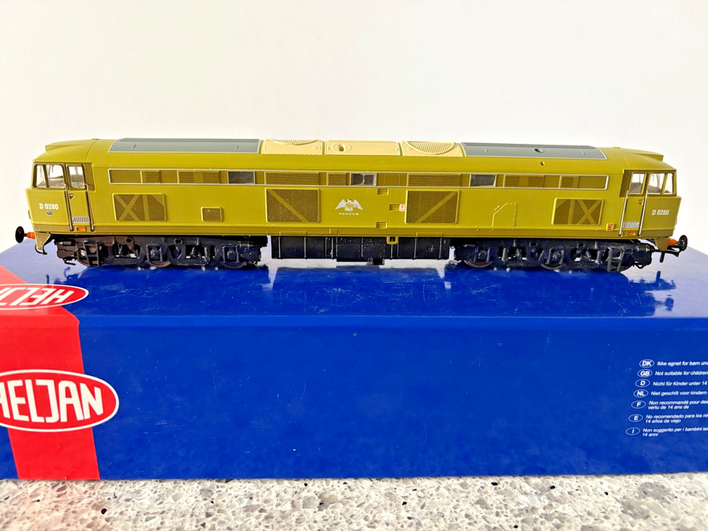 HELJAN BR CLASS 53 D0280 “FALCON” IN PROTOTYPE LIME GREEN. DCC FITTED