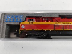 DC KATO 176-8946 N Scale GE ES44C4, Florida East Coast FEC #801 Locomotive