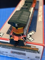 Scale Trains HO BNSF #966 H1 Scheme C44-9W DCC & Sound SXT10679 Appears Unused