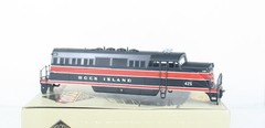 HO Proto 2000 Custom Rock Island BL2 Diesel Locomotive #425