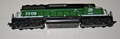 KATO 37-01K HO Scale Burlington Northern (White Cab) EMD SD40 Diesel Engine 7309
