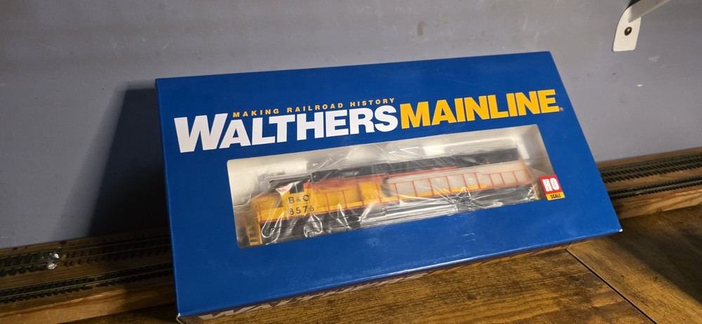 Ho Scale Chessie B&O EMD SD50 Dcc Sound