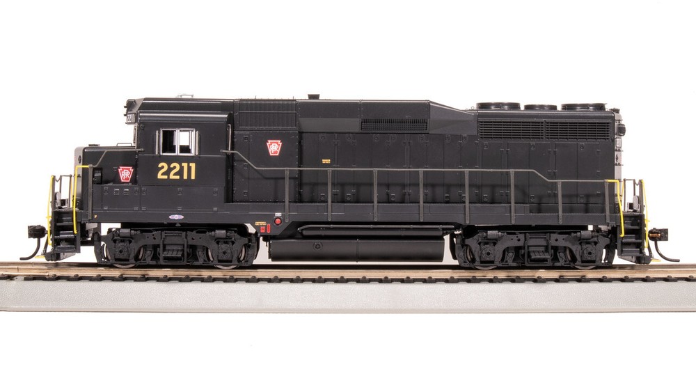Broadway Limited 7574 HO PRR EMD GP30 w/ Red Keystone Diesel Locomotive #2211