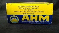 Lot of 3 AHM HO Train Hopper car Burl #5272G Box Car #5226 B&A and Traffic Sign