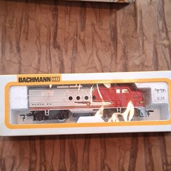 Bachmann HO Scale Santa Fe EMD FT DUMMY A Unit
