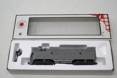 Stewart Hobbies – Undecorated EMD F3A Locomotive – Extra Details