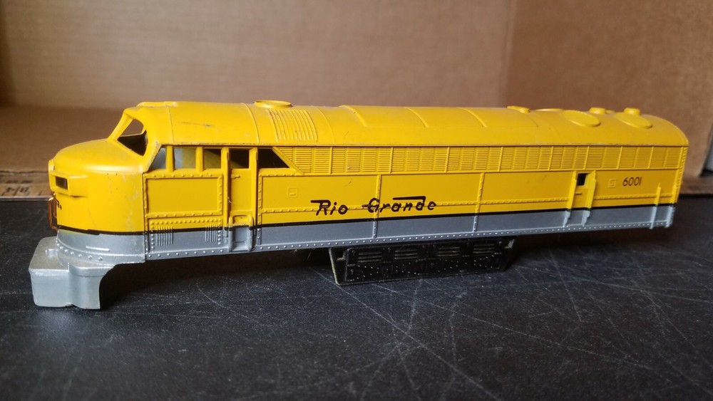 EB1 HO Locomotive ENGINE Shell RIO GRANDE D&RGW 6001 yellow silver