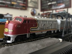 HO Scale Santa Fe F3A F7B Locomotive Set Model Power 6730 Athearn Warbonnet NIB