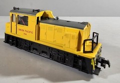 AHM HO SCALE MDT DIESEL #720 LOCOMOTIVE 5001F UNION PACIFIC IN ORIGINAL BOX, NOS