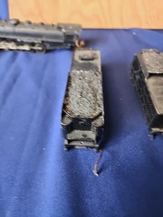 Vintage Set Of Unbranded Train Heavy Metal Locomotive Looks Great Untested 7”