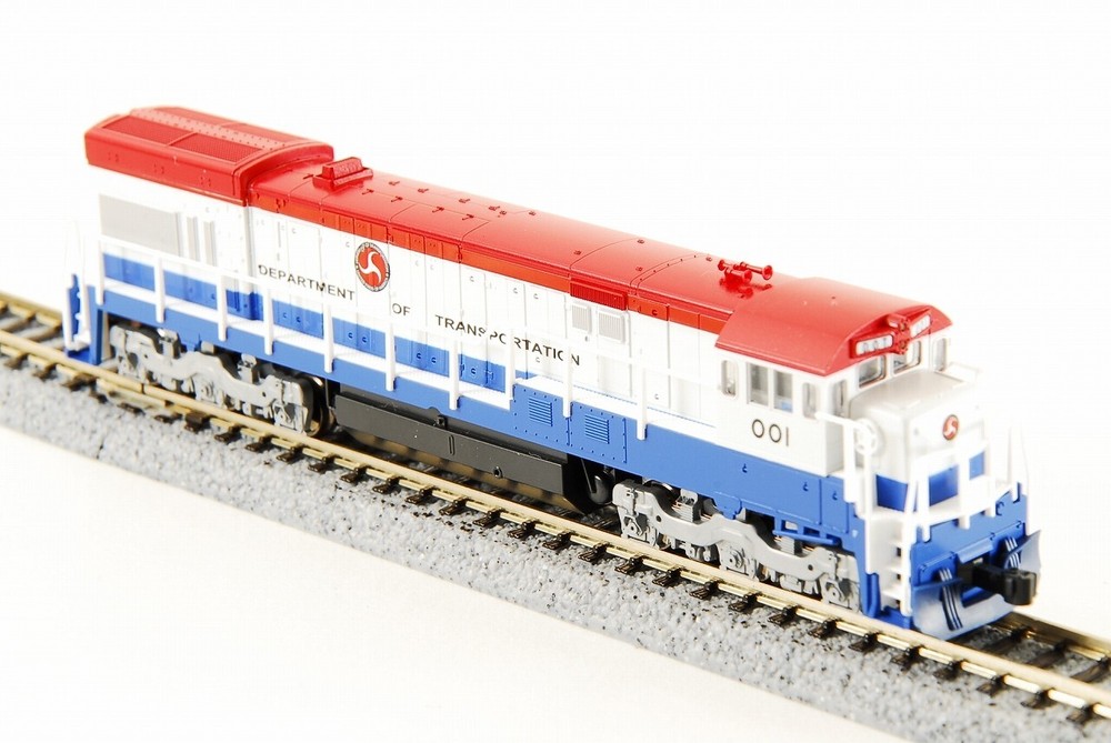 KATO N-Scale #176-0938 GE U30C Department of Transportation #001 Made in Japan