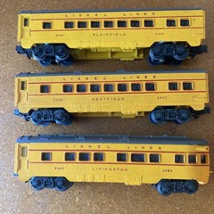 Lionel Postwar O-27 No. 2023 Yellow UP A-A FA Diesels & 3 Yellow Passenger Cars