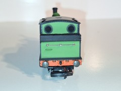 Mainline 37054 LNER Tank Loco. New Old Stock. Mint Cond.2 Rail DC Boxed.OO Scale