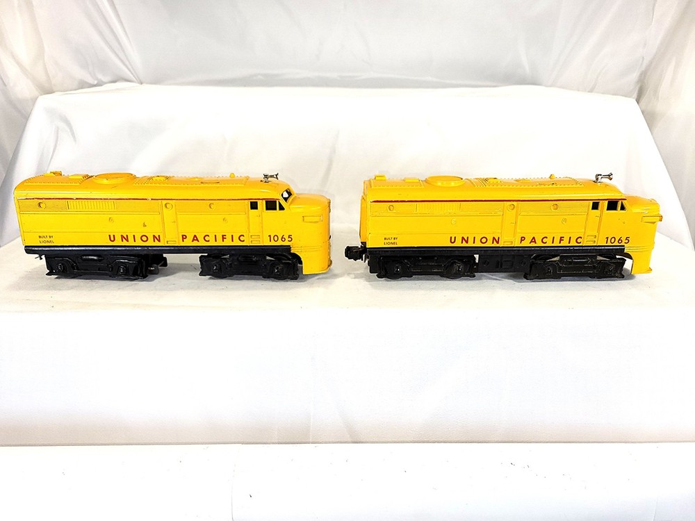 A Pair Of Powered Lionel Alco Union Pacific #1065 Tested And Running