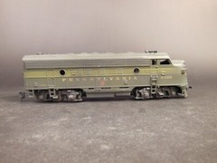 HO SCALE ATHEARN PENNSYLVANIA F7A 9506 LOCOMOTIVE WEATHERED