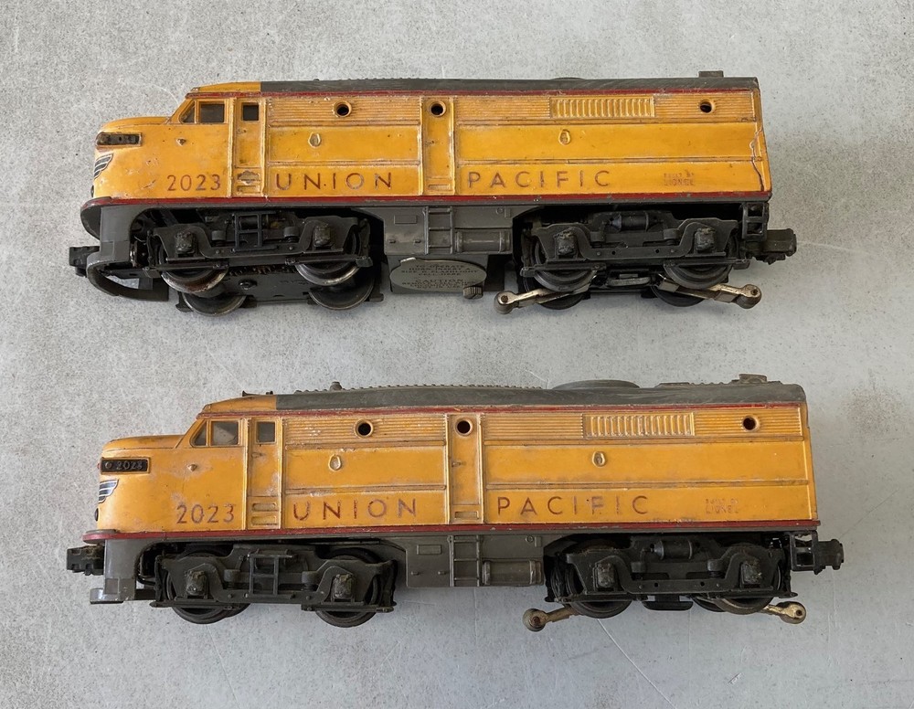 Lionel O Gauge Union Pacific 2023 Alco Diesel Set Powered & Dummy-For Parts Only