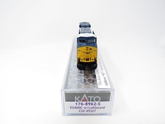 Kato N 176-8962-S Sound DCC CSX #5327 GE ES40DC Diesel Locomotive ESU LokSound
