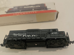Southern Pacific Locomotive # 9725 Model Train No 418 High Speed N Scale w Box