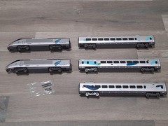 ⭐ HO SCALE BACHMANN AMTRAK ACELA TRAIN SET WITH 2 LOCOMOTIVES & 3 COACH CARS ⭐