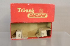 TRIANG R153 BR BLACK 0-6-0 SADDLE TANK LOCOMOTIVE 748 BOXED oi