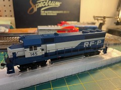 HO ATHEARN 79680 #145 GP40-2 RF&P Richmond Fredericksburg & Potomac Rare OB