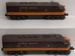 Lionel 6-8580 O Gauge Illinois Central F3 AA Diesel Locomotive Set EX/Box
