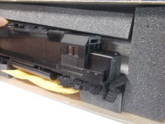 ATHEARN # 4676 ~ UNDECORATED GP50 DUMMY LOCOMOTIVE ~HO SCALE~LOT-B