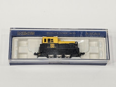 N SCALE PLYMOUTH 0-6-0 MDT DIESEL SWITCHER SANTA FE 32 RAPIDO COUPLERS