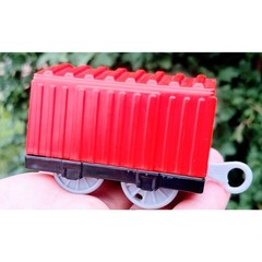 MATTEL Trackmaster Train Car Thomas & Friends Red Box Car 2013