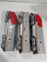 Lionel 2343 O Gauge Model Railroad Post War Santa Fe F7 Diesel Locomotive ABA