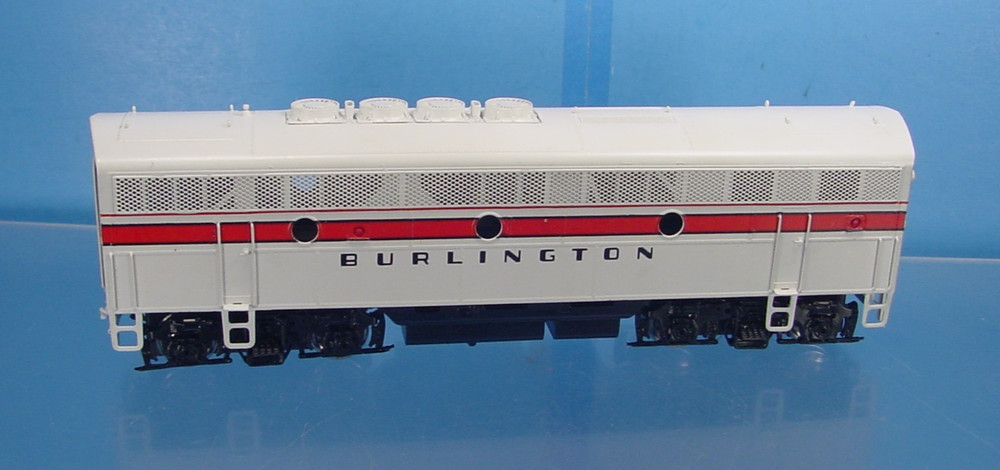 RL HO BRASS ORIENTAL LIMITED CB&Q BURLINGTON F3B PHASE II/III DIESEL LOCOMOTIVE