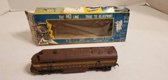 AHM HO Fairbanks Morse C-Liner Diesel Powered Locomotive + Orig Box